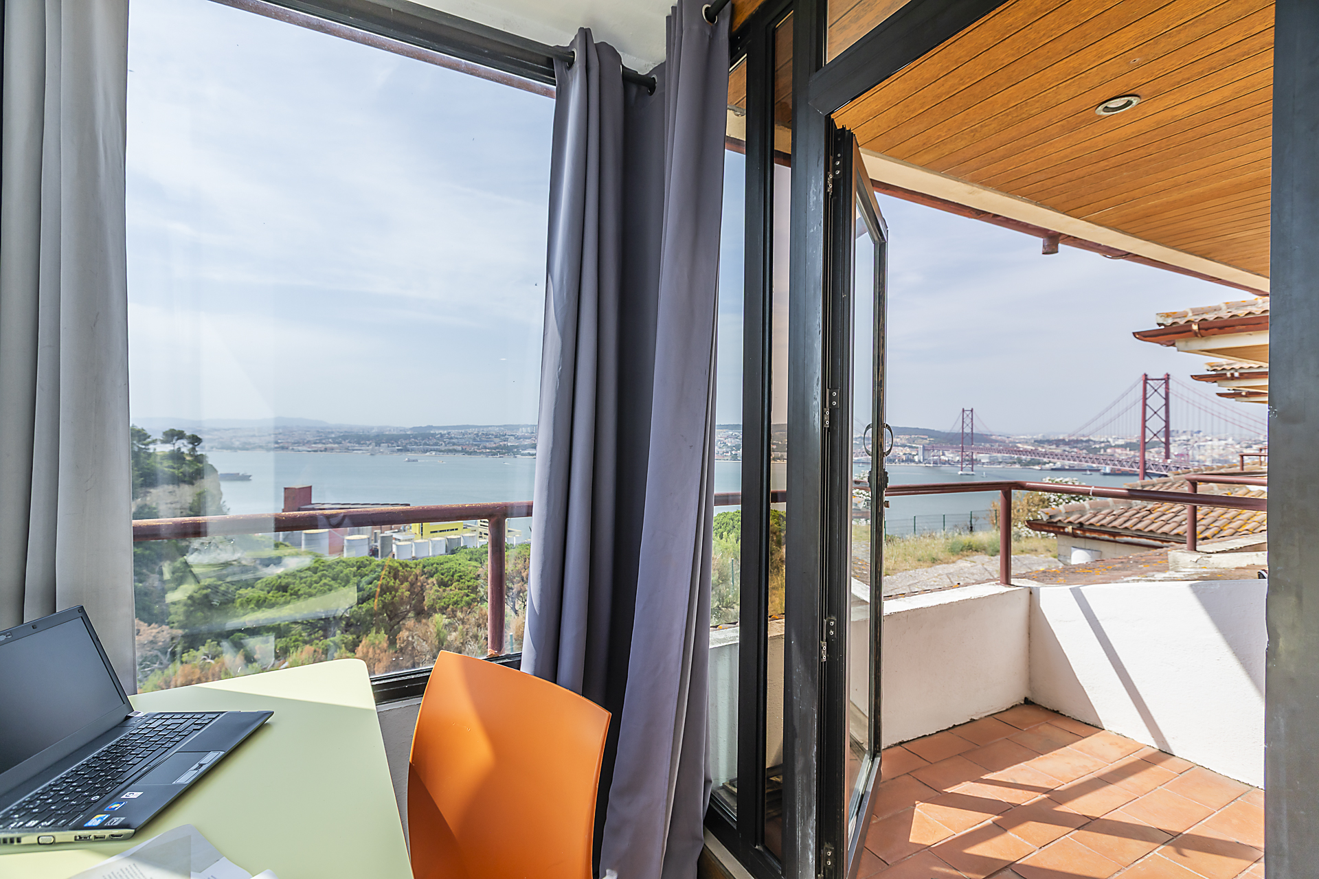 Almada 30